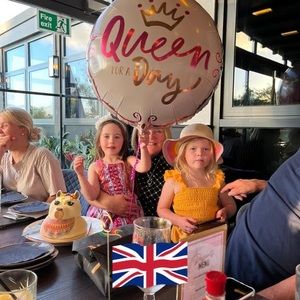 Meet your Posher, Rita